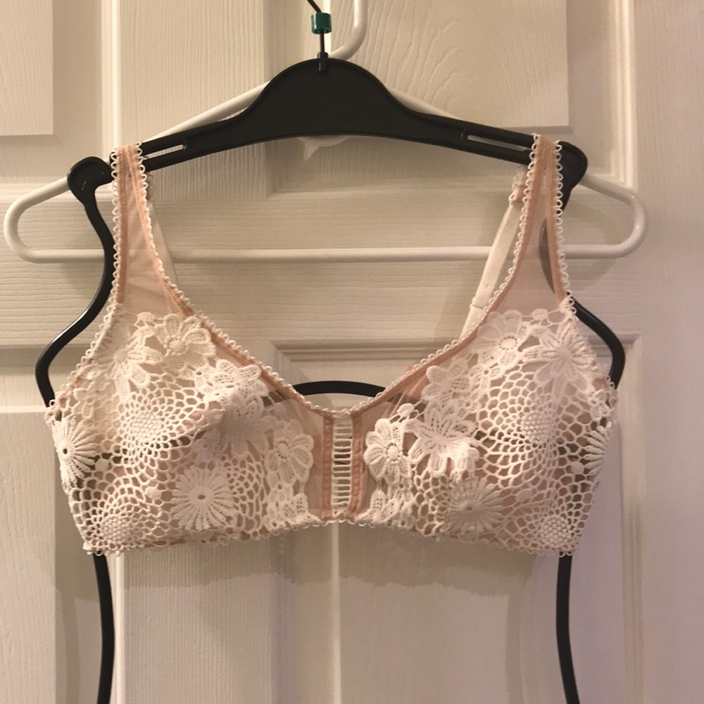 💖 VICTORIA'S SECRET 💖 Bralette - Picture 2 of 8